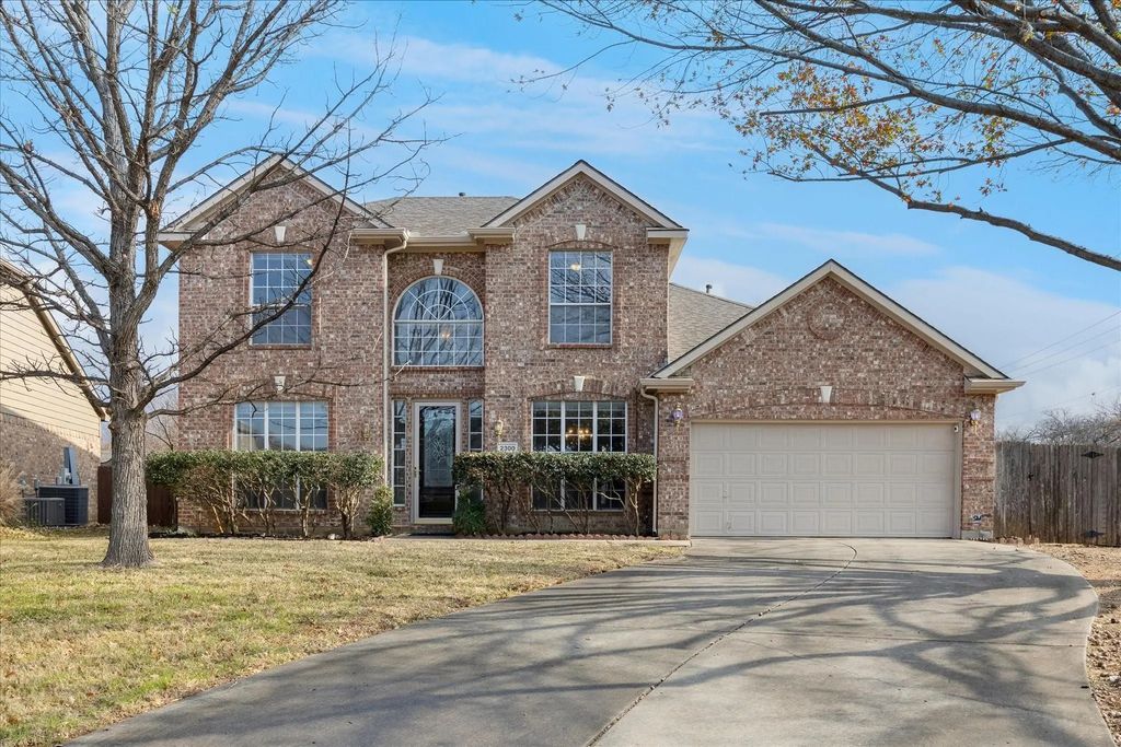 2300 Caldwell Drive, Bedford