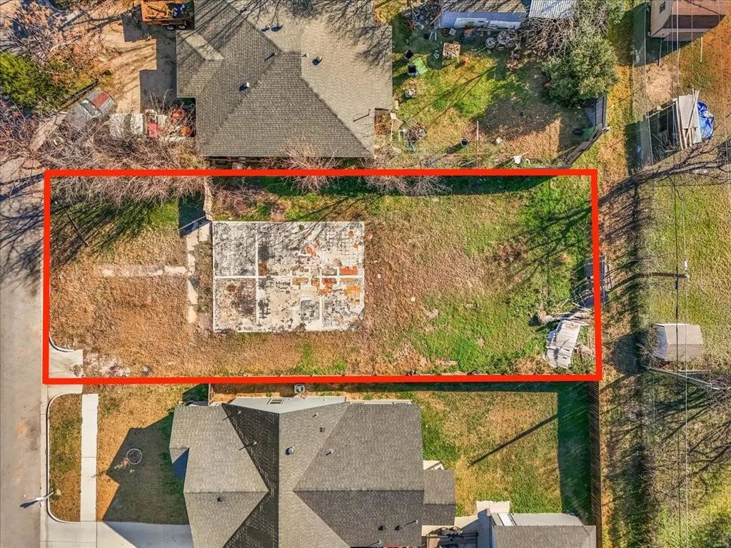 1020 E Lowden, Fort Worth