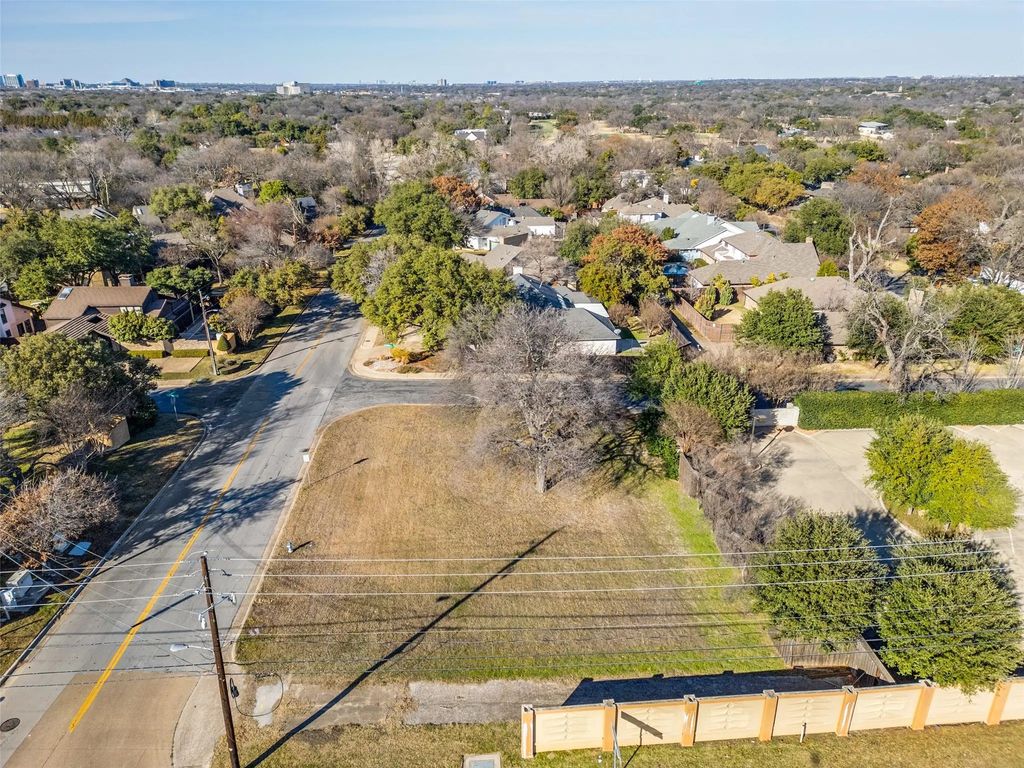 6302 Clubhouse Circle, Dallas