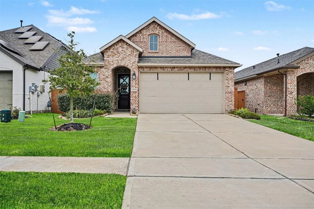 13024 Sapphire Lake Lane, La Marque