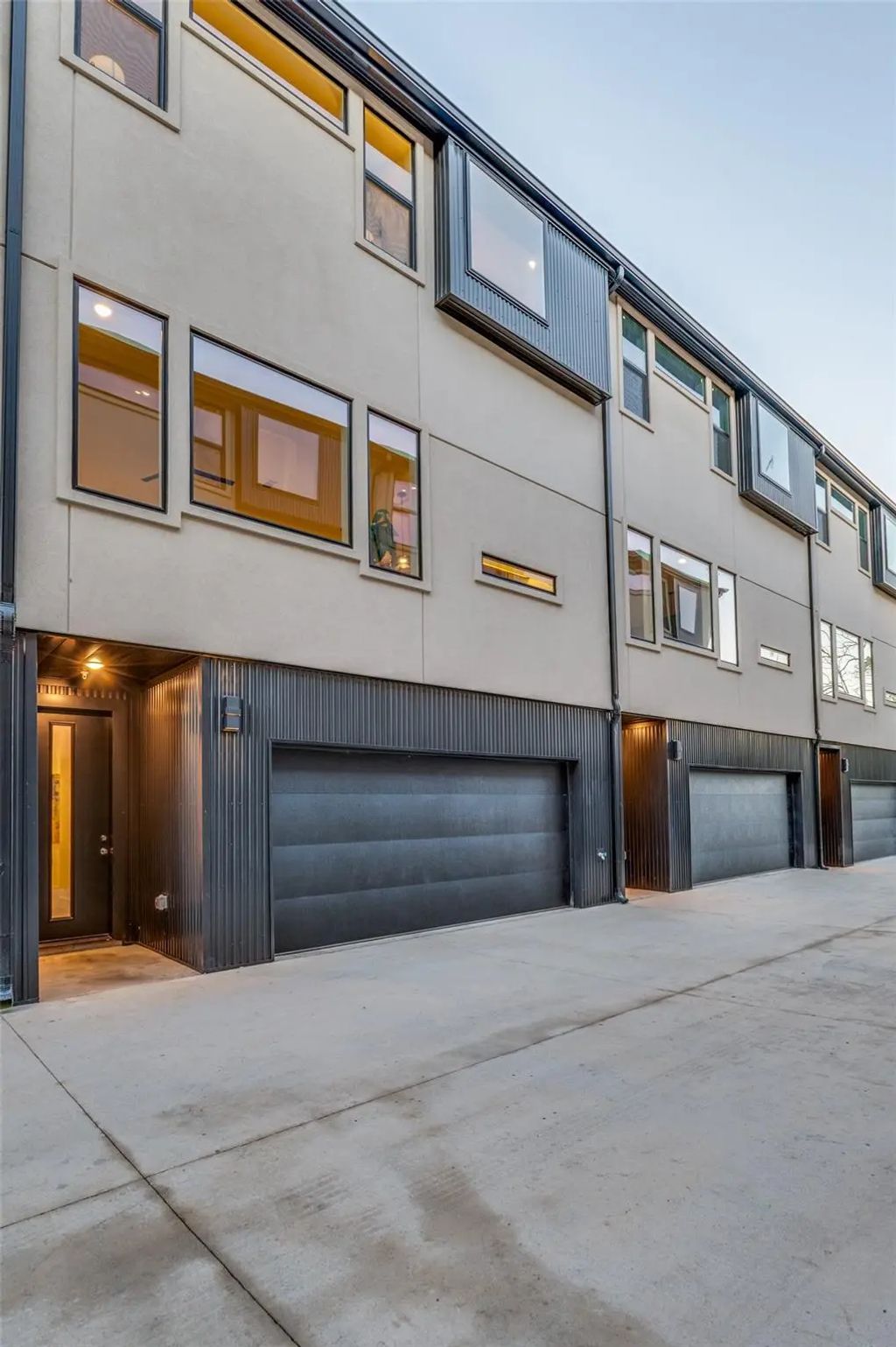 2906 Hawthorne Avenue 103, Dallas