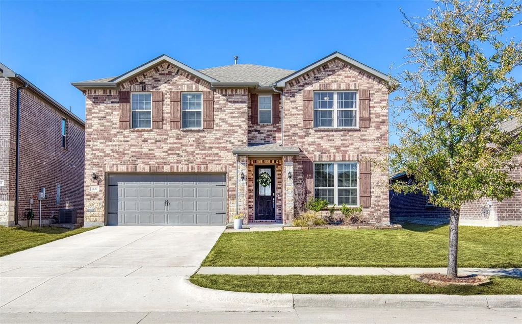 1437 Pleasant Knoll Trail, Aubrey