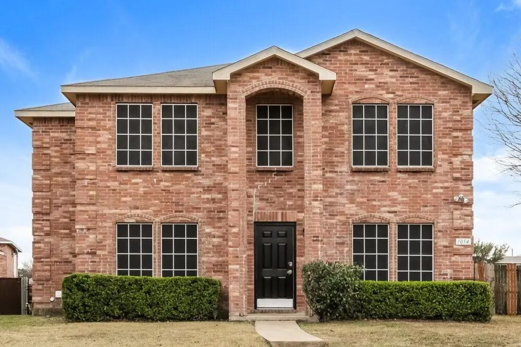 1054 Graystone Drive, Lancaster