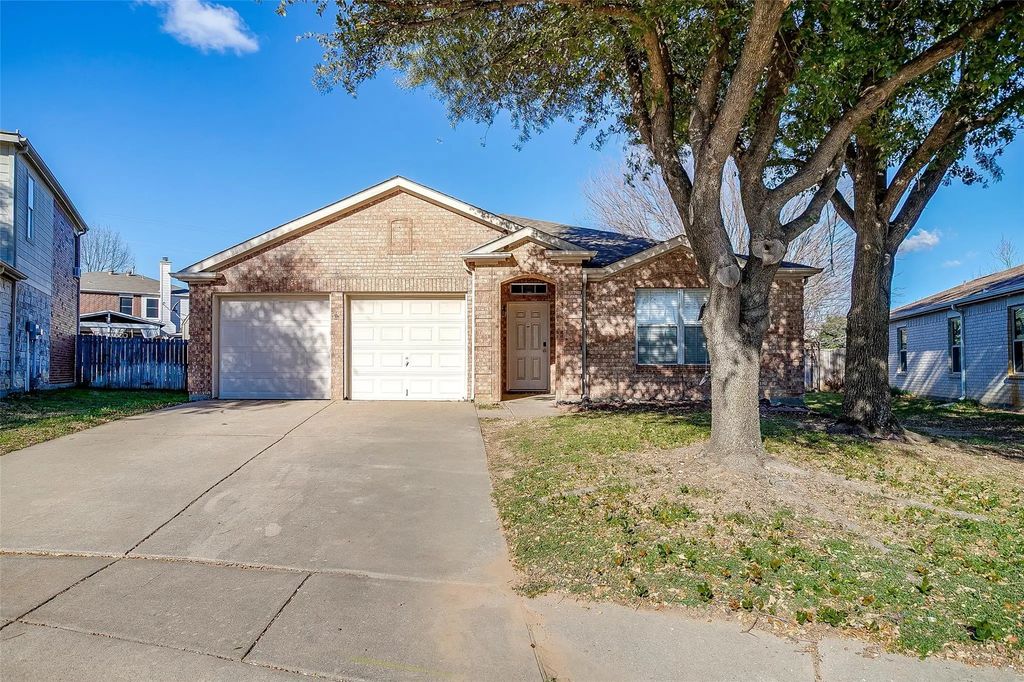 1208 Rocky Top Circle, Saginaw