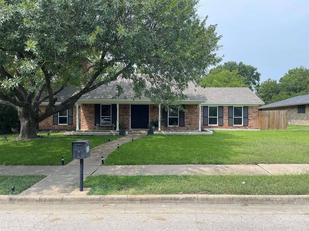 933 Waynelee Drive, Lancaster