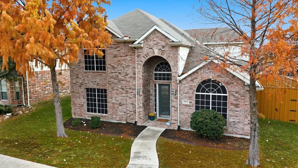 2122 Trickling Creek Drive, Garland
