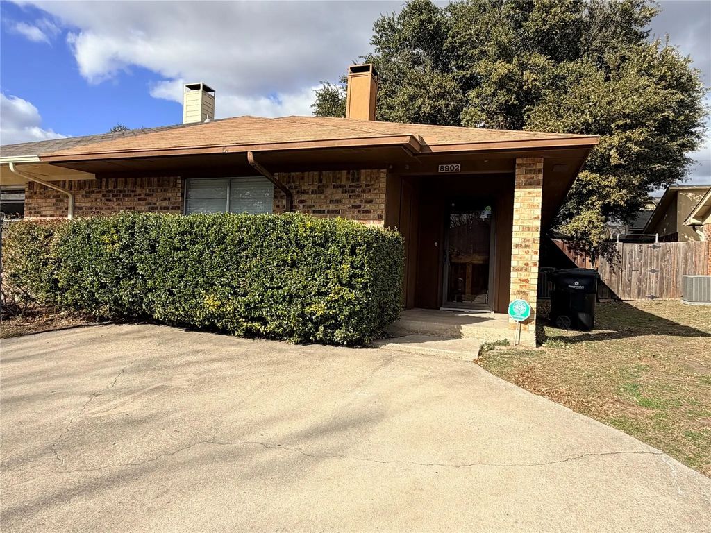 8902 Marilyn Drive, Frisco
