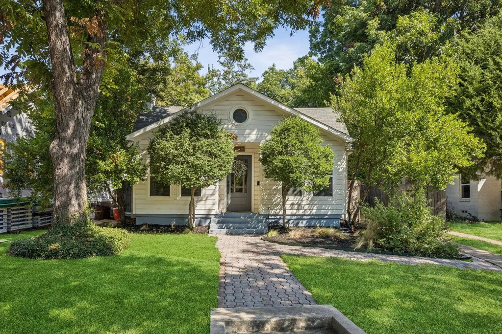 1227 Lansford Avenue, Dallas