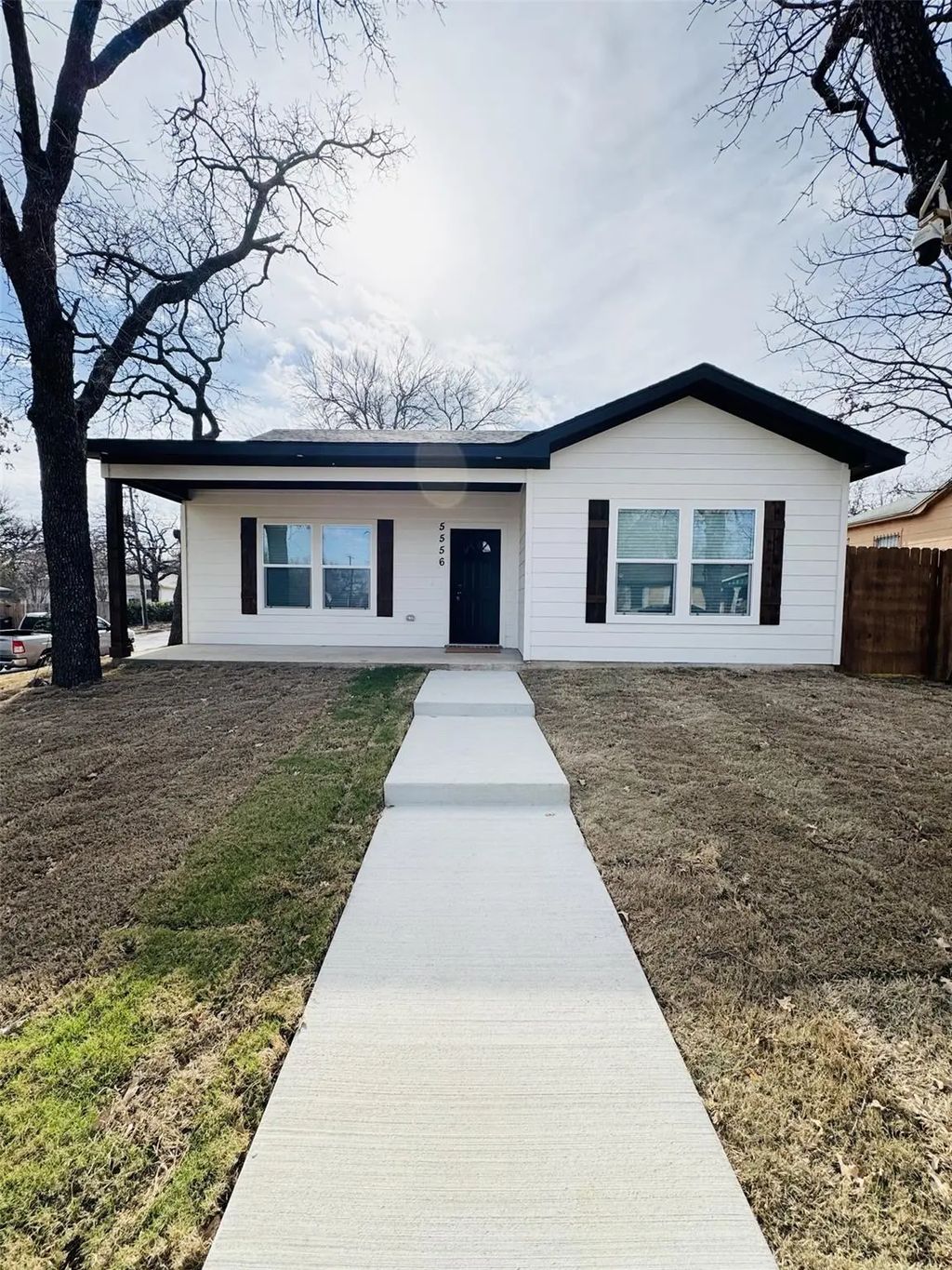 5556 Wainwright Drive, Fort Worth