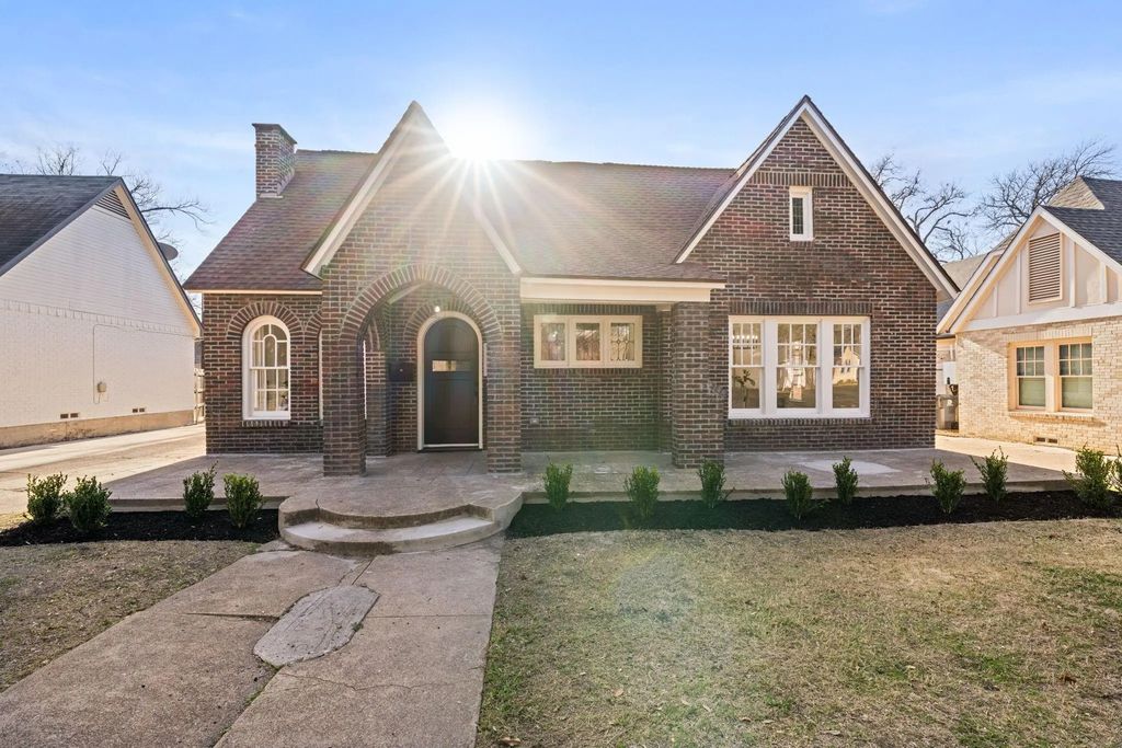 713 Ridgeway Street, Dallas