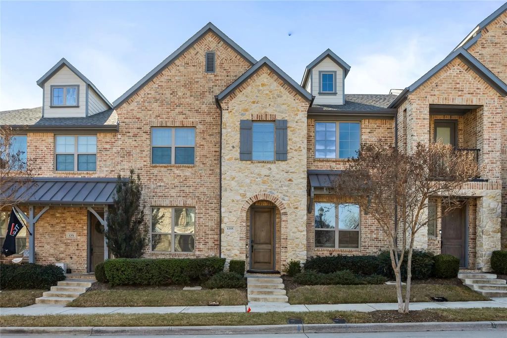 1355 Casselberry Drive, Flower Mound