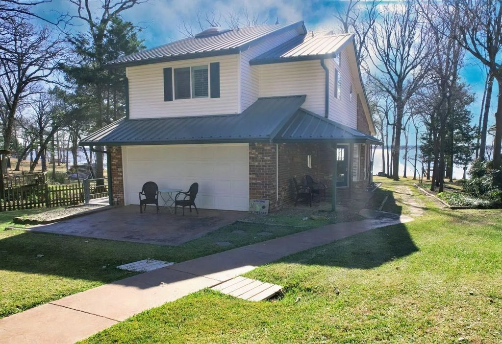 500 Private Road 5936, Yantis