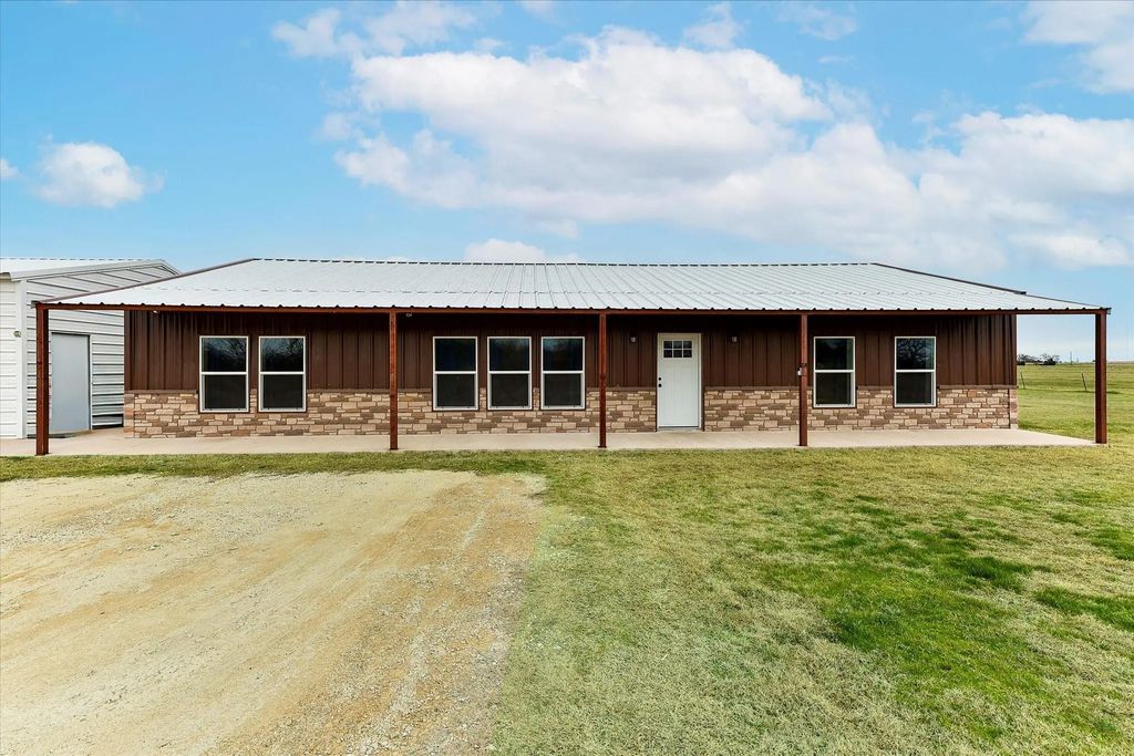 3432 Old Town Road, Whitesboro