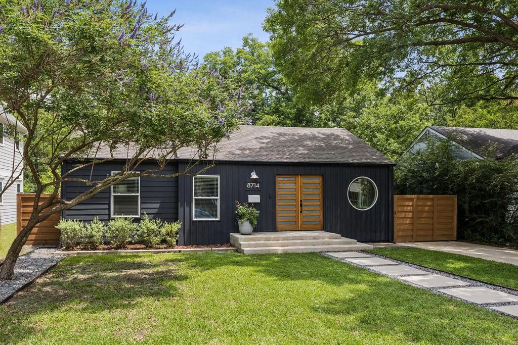 8714 Redondo Drive, Dallas