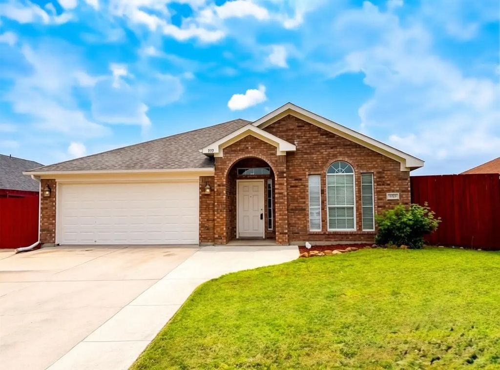 959 Heather Street, Burleson