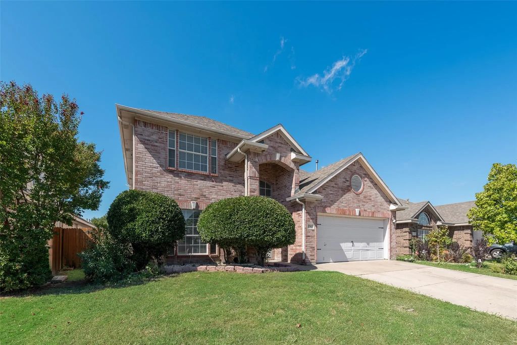 5702 Streamside Drive, Arlington