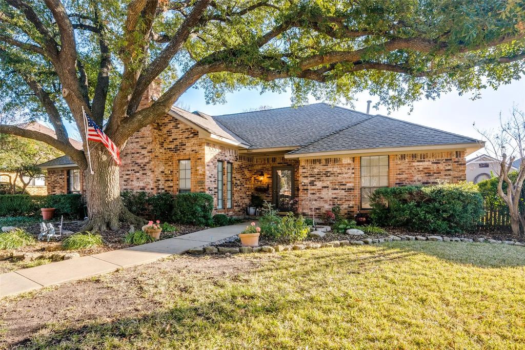 1402 Sherwood Drive, Rowlett