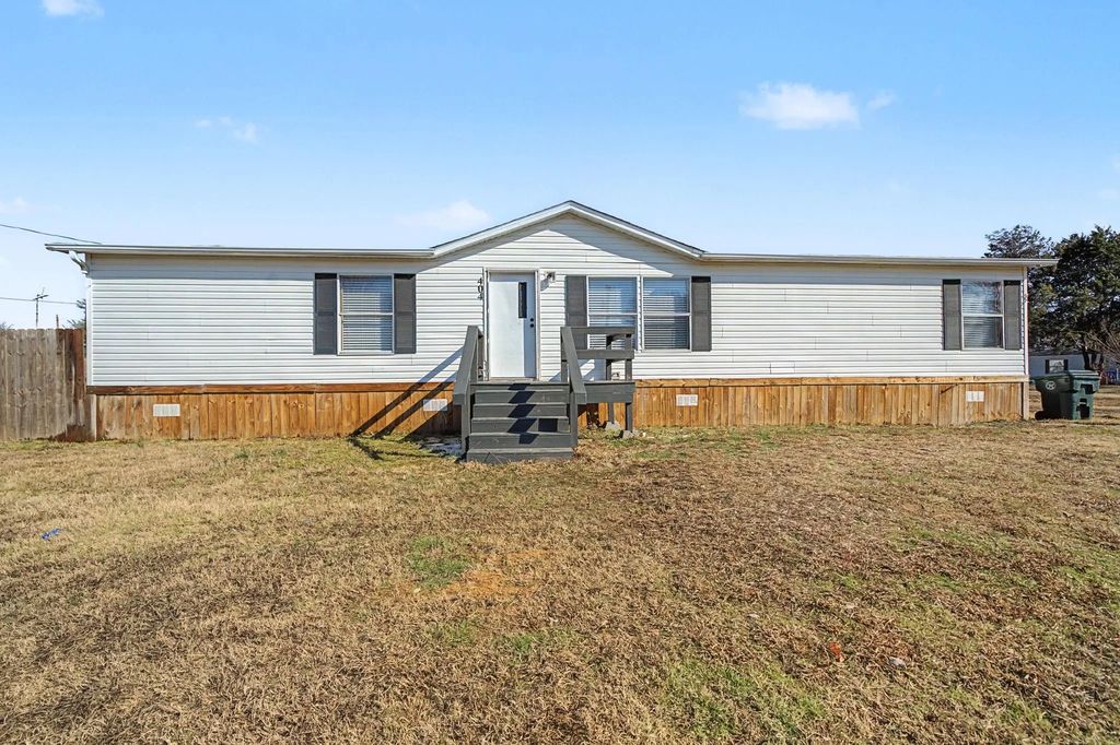 404 Kaci Jo Drive, Mabank