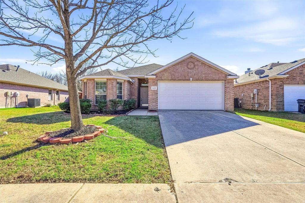 1410 Fairfield Drive, Forney