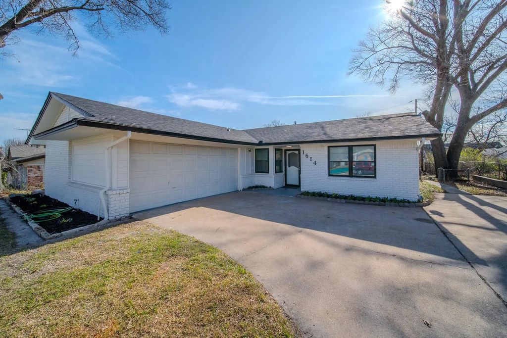 1614 Solitude Drive, Dallas