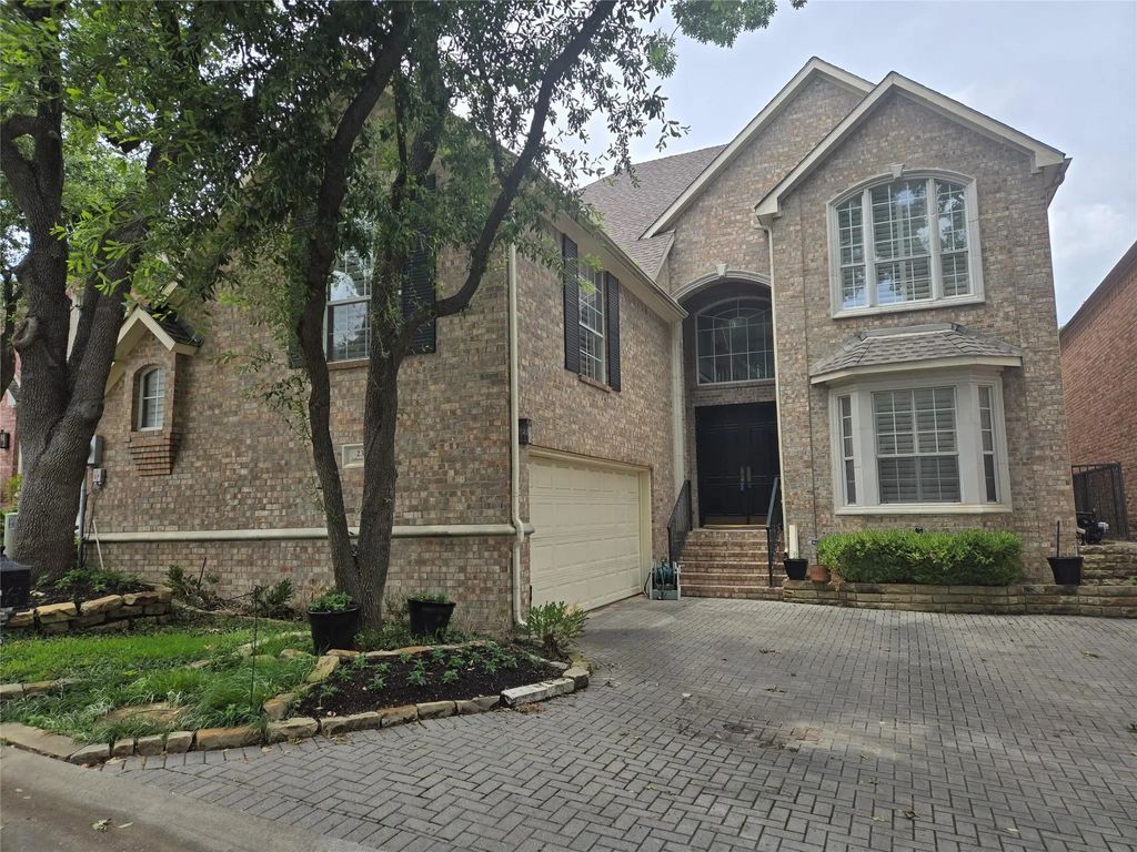 23 Ashton Court, Dallas