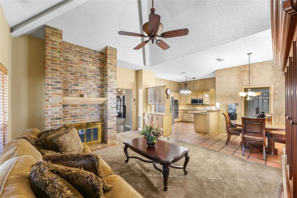 629 N Parks Drive, DeSoto