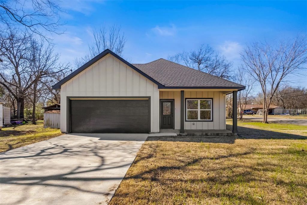 702 S 28th Street, Corsicana