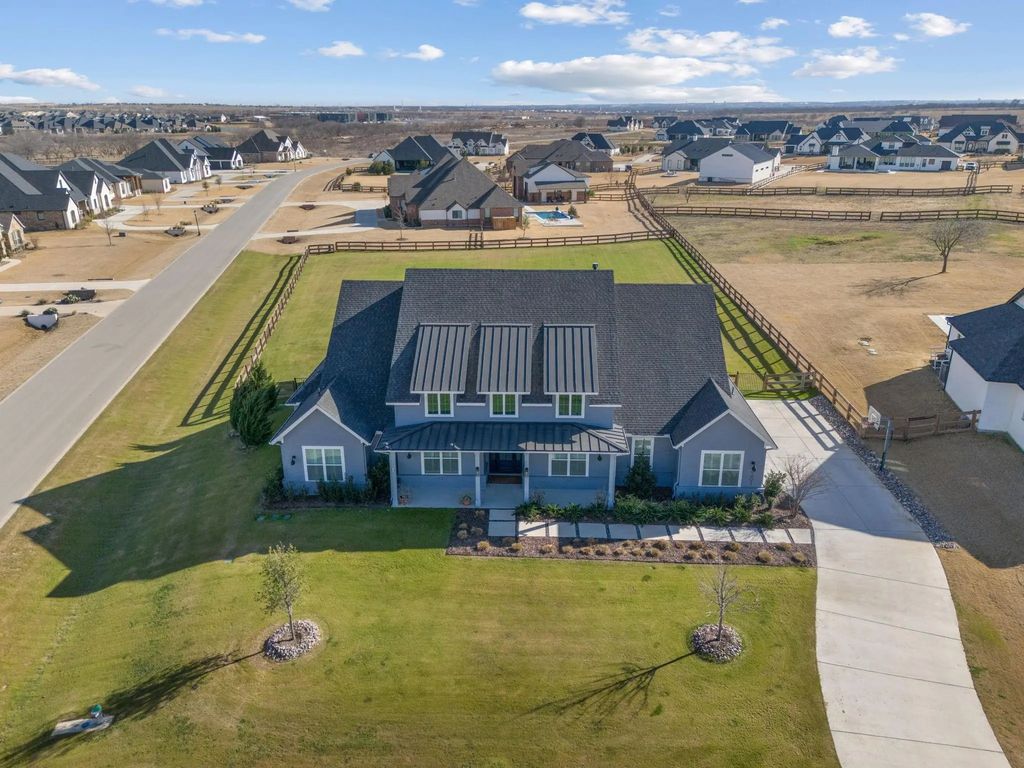 3201 Dovehill Drive, Northlake