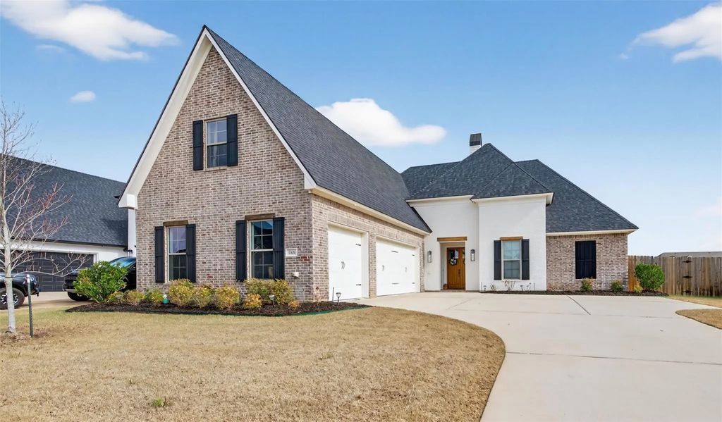 168 N Canal Drive, Bossier City
