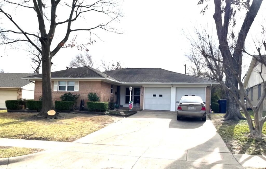 1210 Carroll Drive, Garland