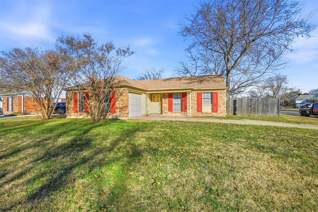 3917 Springside Drive, Fort Worth