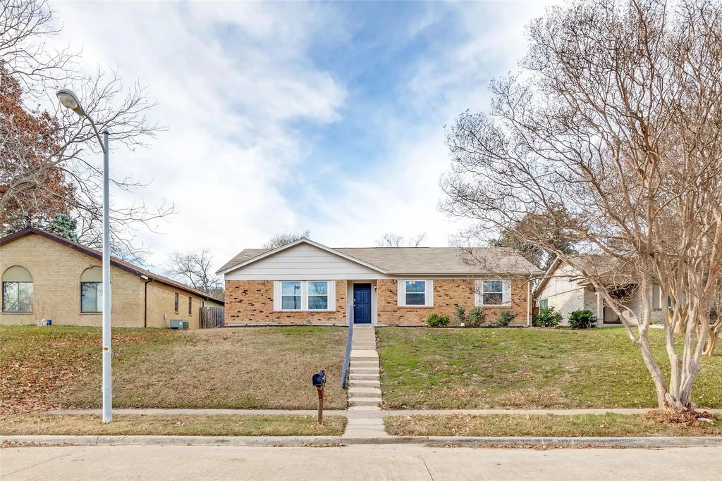 1757 Crystal Way, Plano