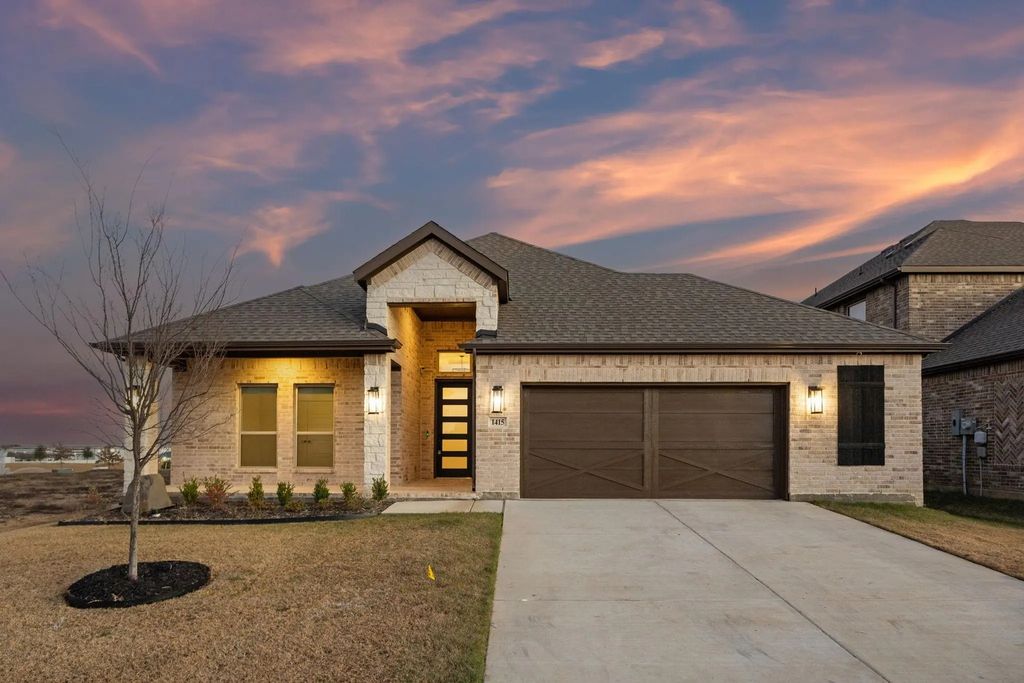 1415 Woodpecker Lane, Mansfield