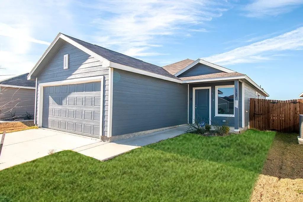 1707 Twin Foals Lane, Crandall