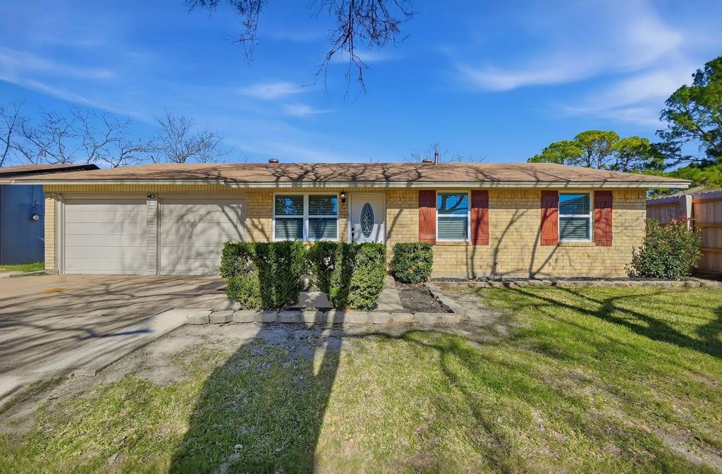 1016 Calcutta Street, Hurst