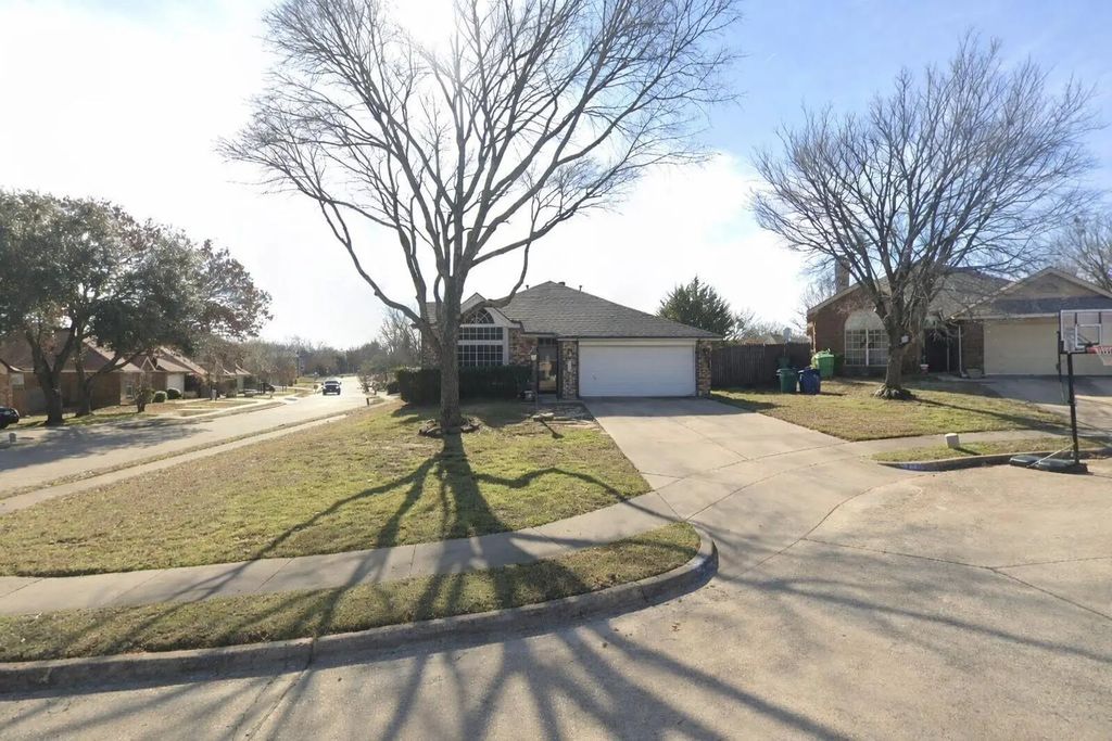 214 Chamblin Court, Cedar Hill