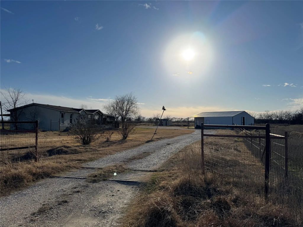 3757 Gibbons Road, Sherman