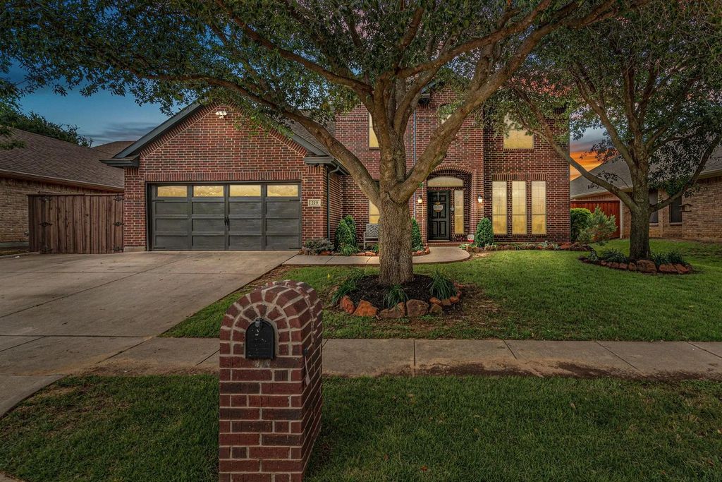 219 Livingston Drive, Hickory Creek