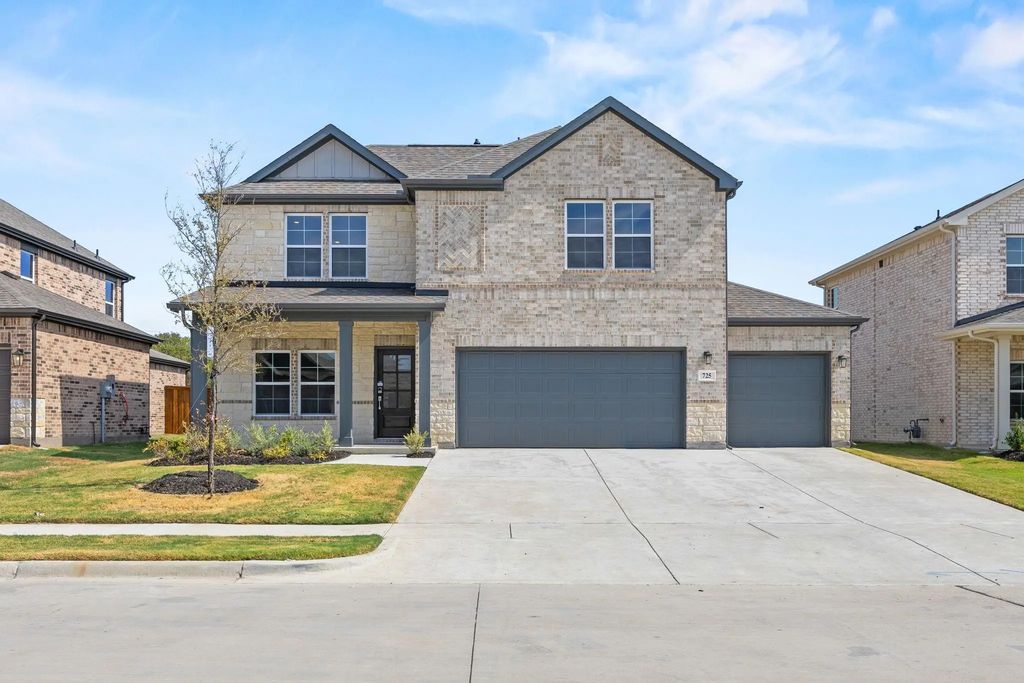 725 Vineyard Way, Forney
