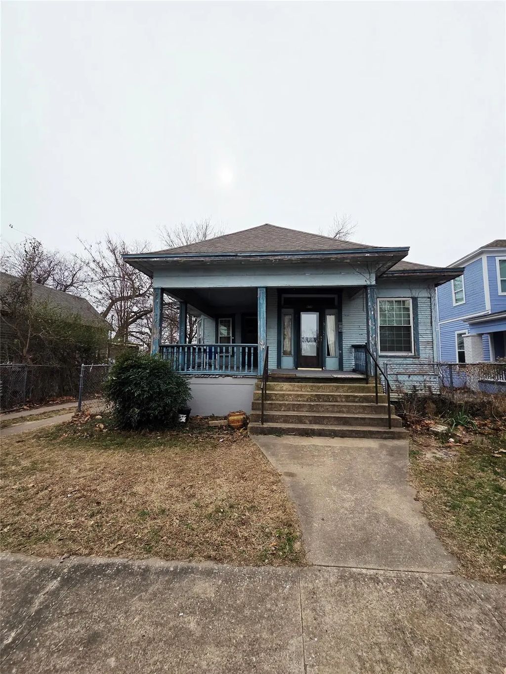 614 W Owings Street, Denison