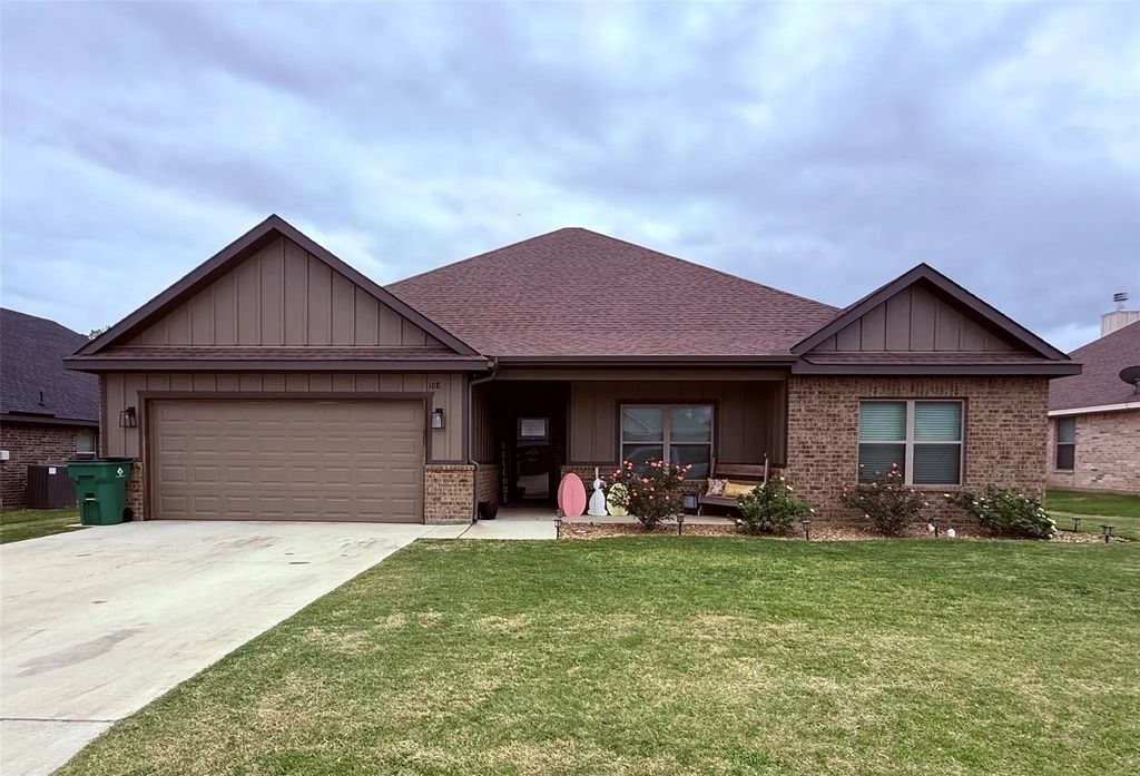 108 Wiley Street, Stephenville