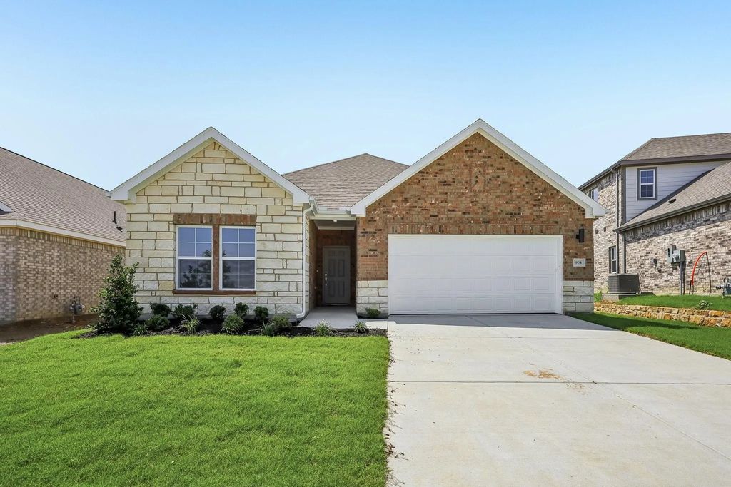 904 Wattle Lane, Alvarado