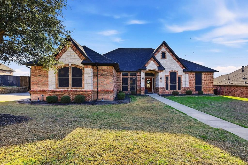 1616 Carriage Creek Drive, DeSoto