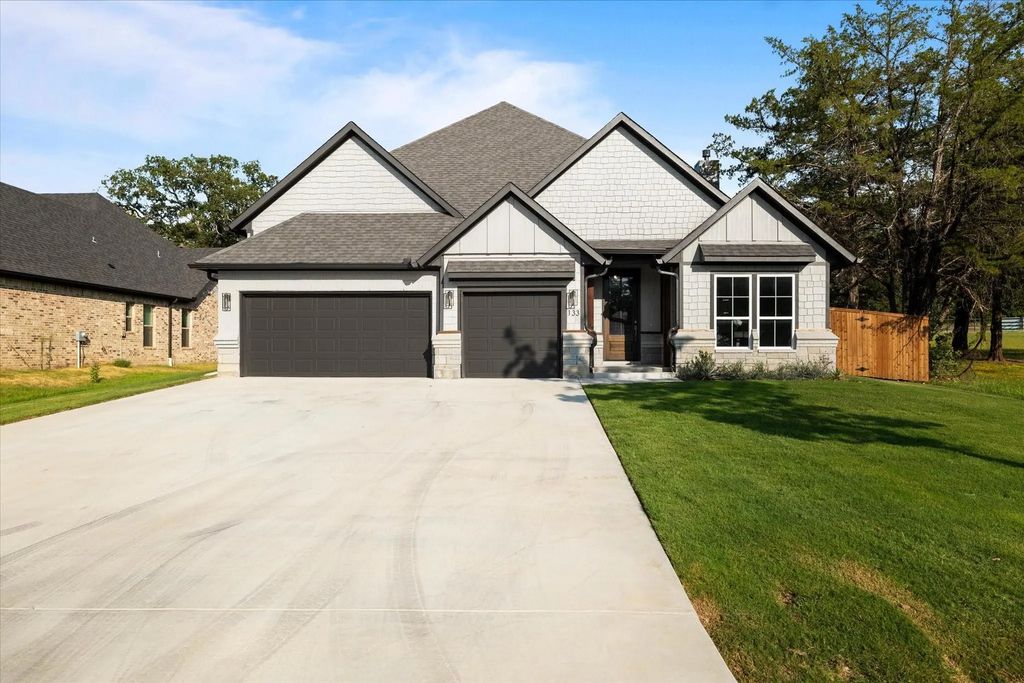 133 Pueblo Drive, Lake Kiowa