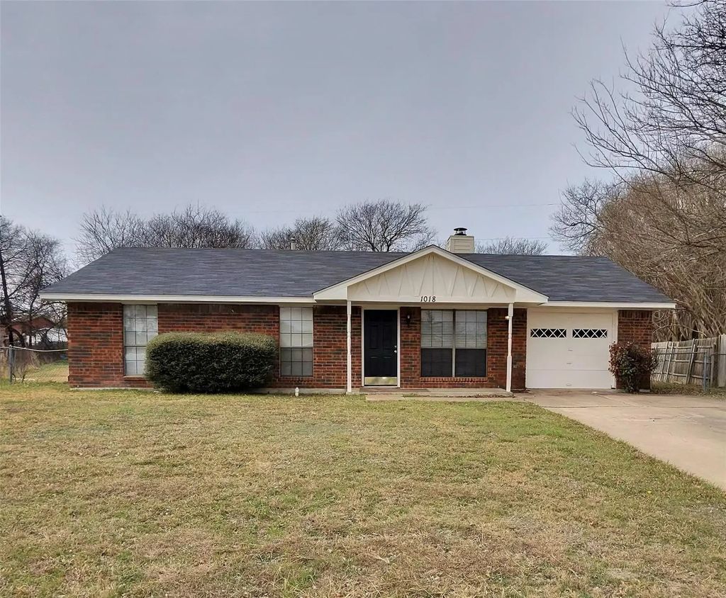 1018 Alexis Court, Glenn Heights