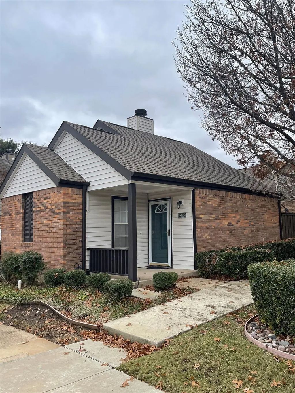 18159 Whispering Gables Lane, Dallas