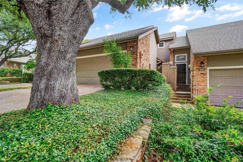 8518 Coppertowne Lane, Dallas