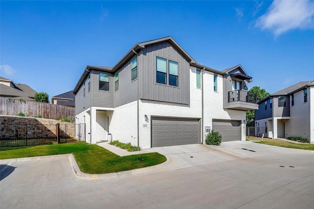 6334 Oakbend Circle, Fort Worth