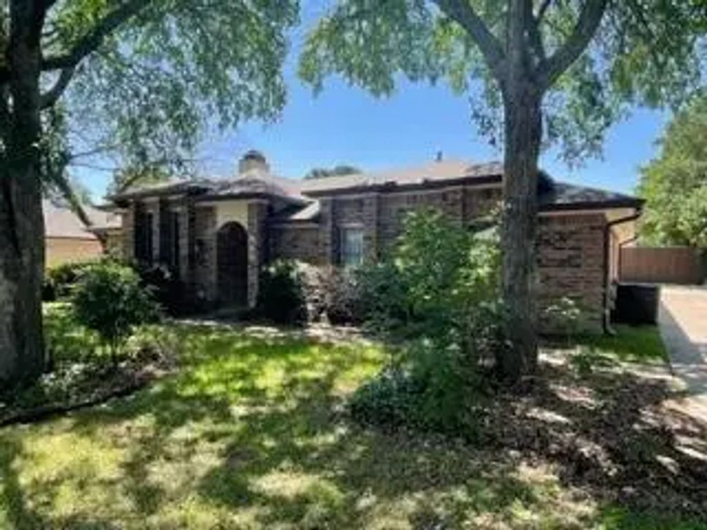 445 Cozby Avenue, Coppell