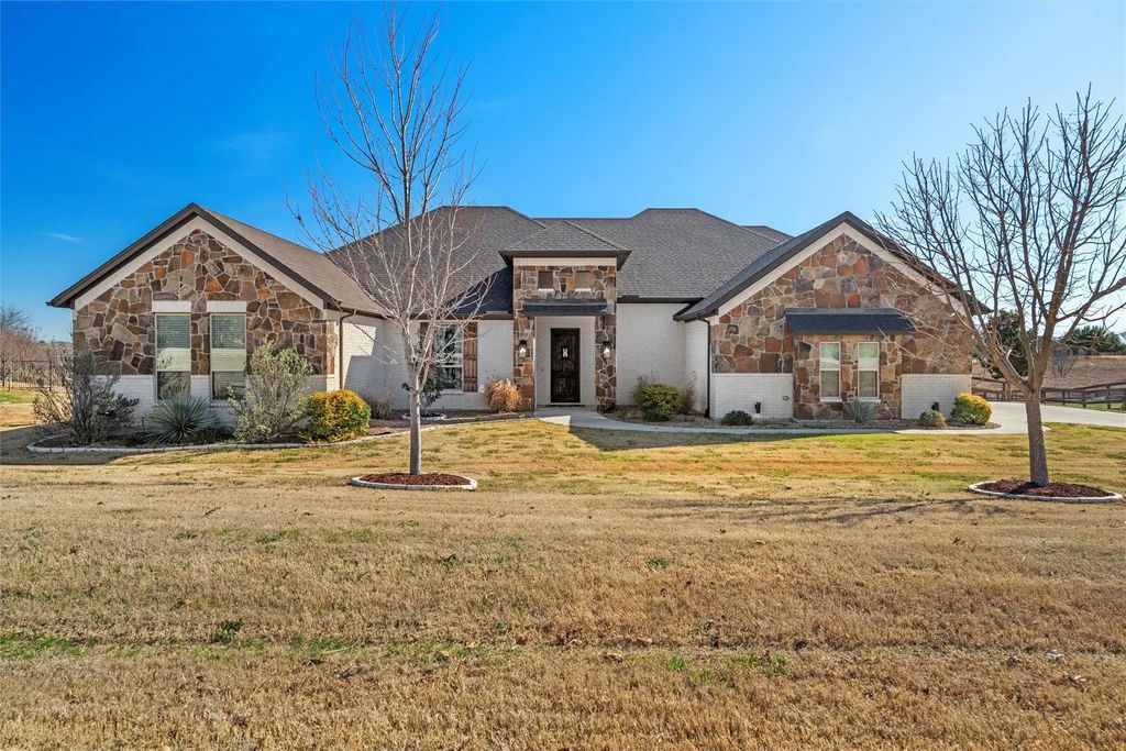 4616 Ladigo Lane, Fort Worth